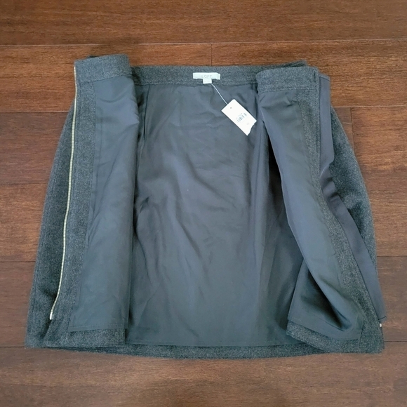 NWT LOFT Gray Floral Embroidered Wool Blend A-Line Zipper Front Skirt Size 10 - Picture 8 of 10
